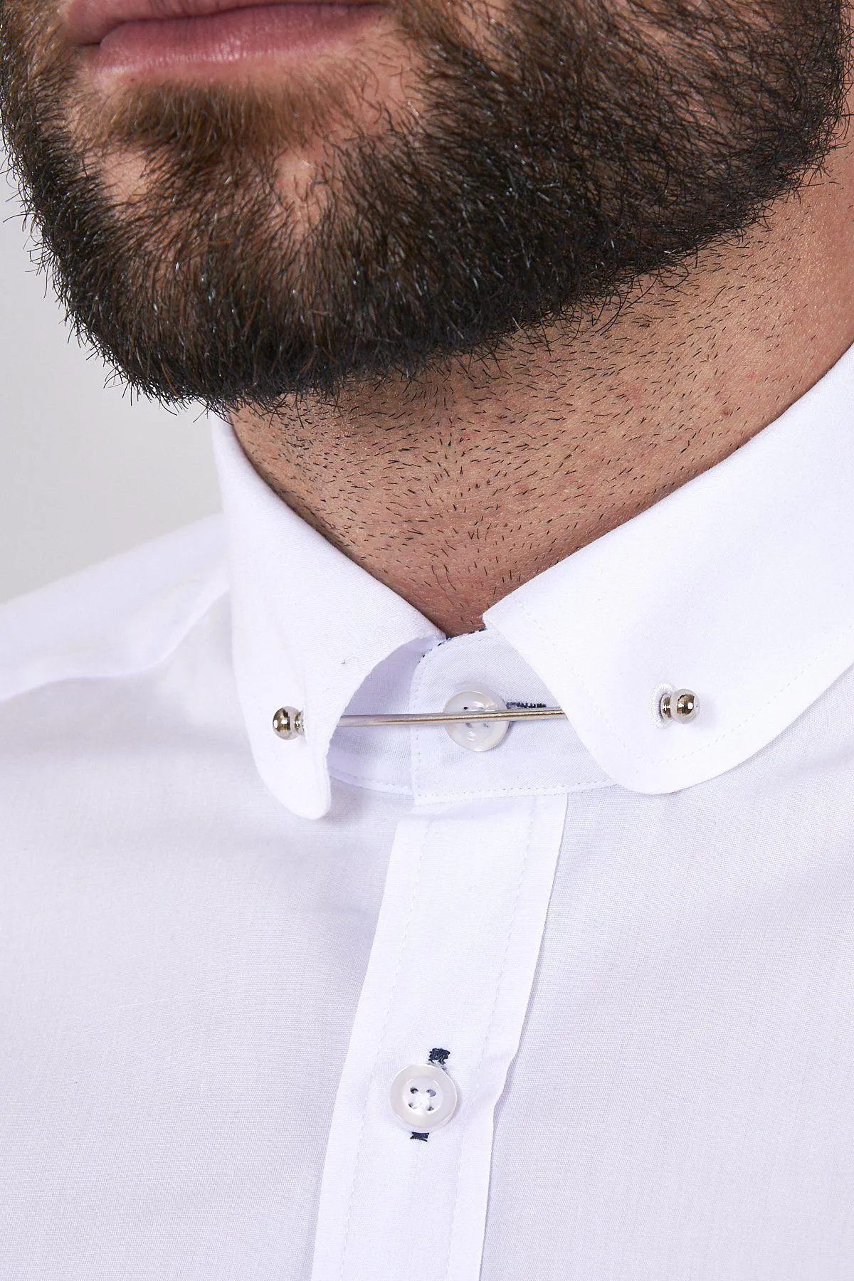 BENSON - White Penny Collar Shirt With Collar Bar