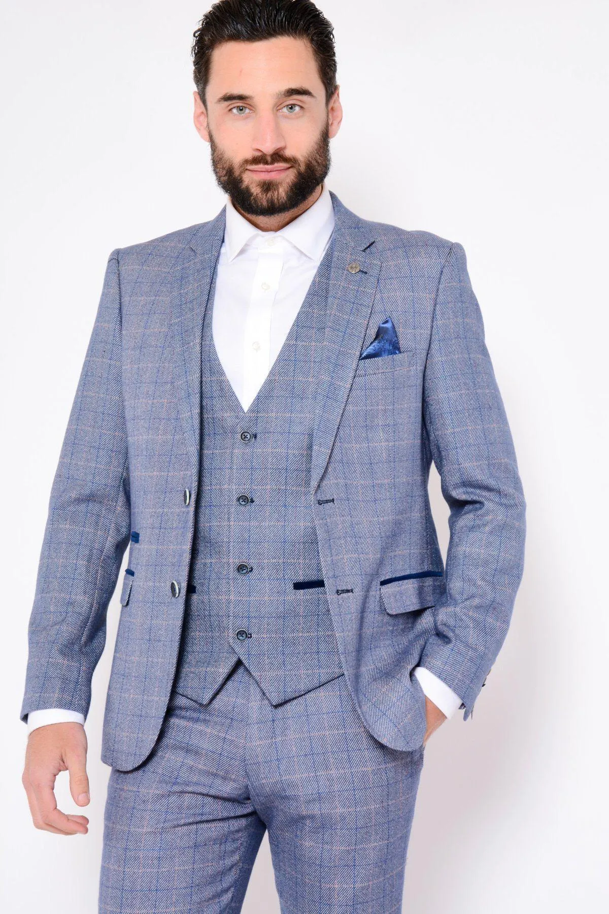 Blogger Style | HARRY Tweed Suit As Worn By Craig Hammond