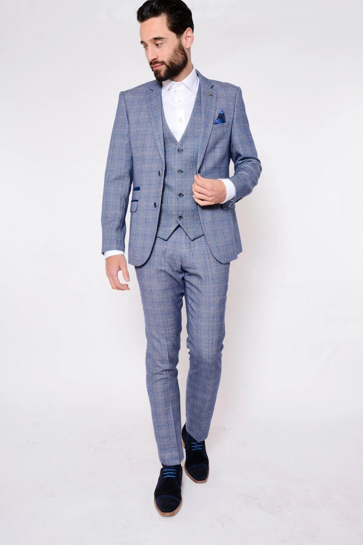 Blogger Style | HARRY Tweed Suit As Worn By Craig Hammond