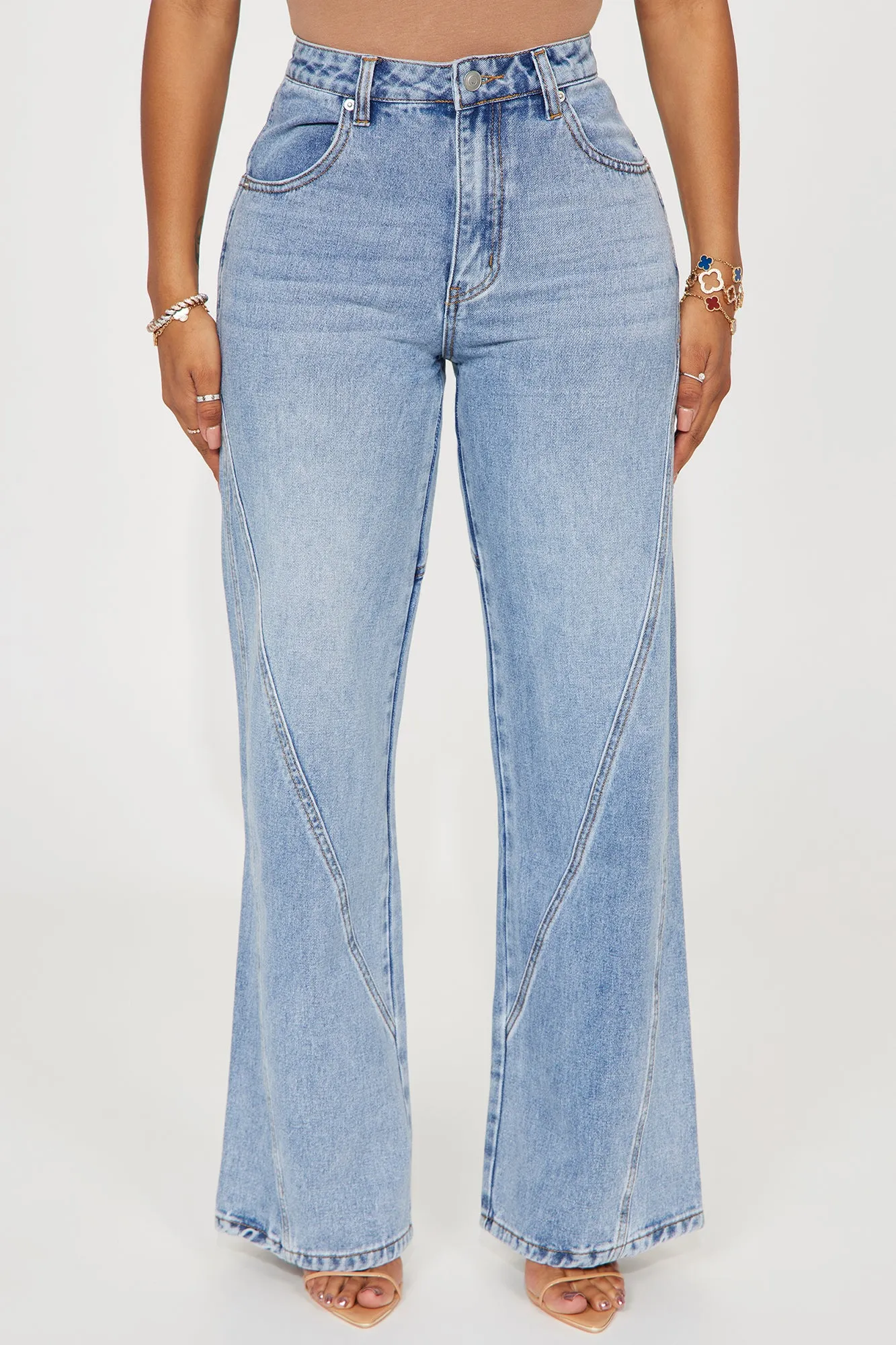 Close To The Heart Straight Leg Jeans - Medium Wash