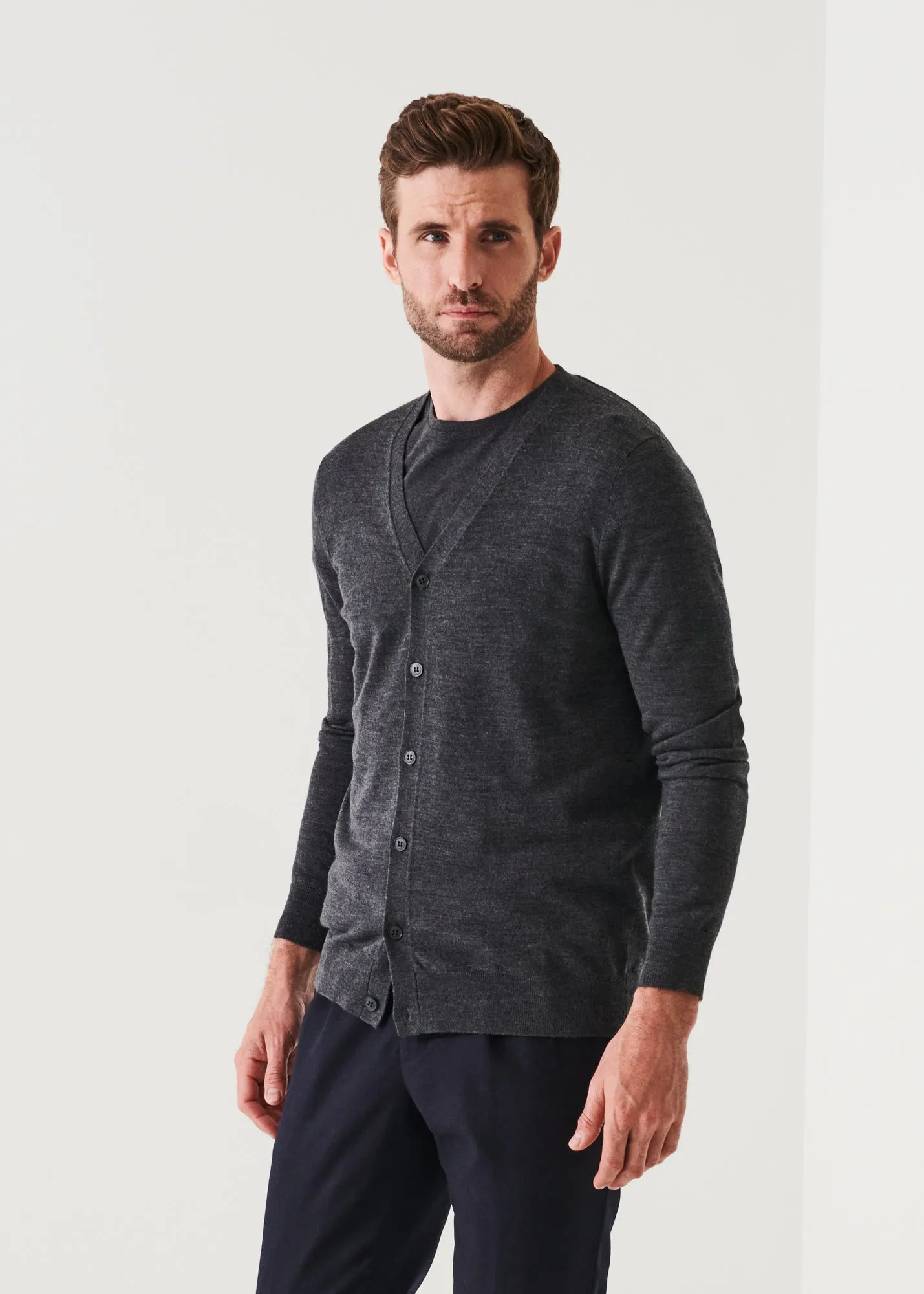 EXTRA-FINE MERINO CARDIGAN