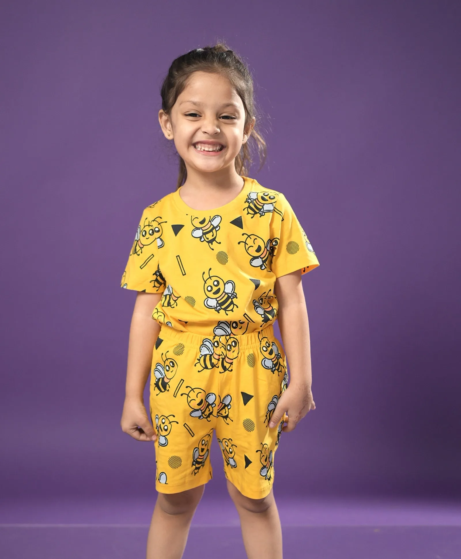 Honeybee Pattern Half Sleeves T-Shirt & Shorts Set