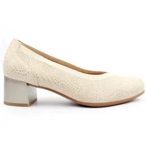 Ladies Leather Pitillos Court Shoes Low Heel Gold 5720