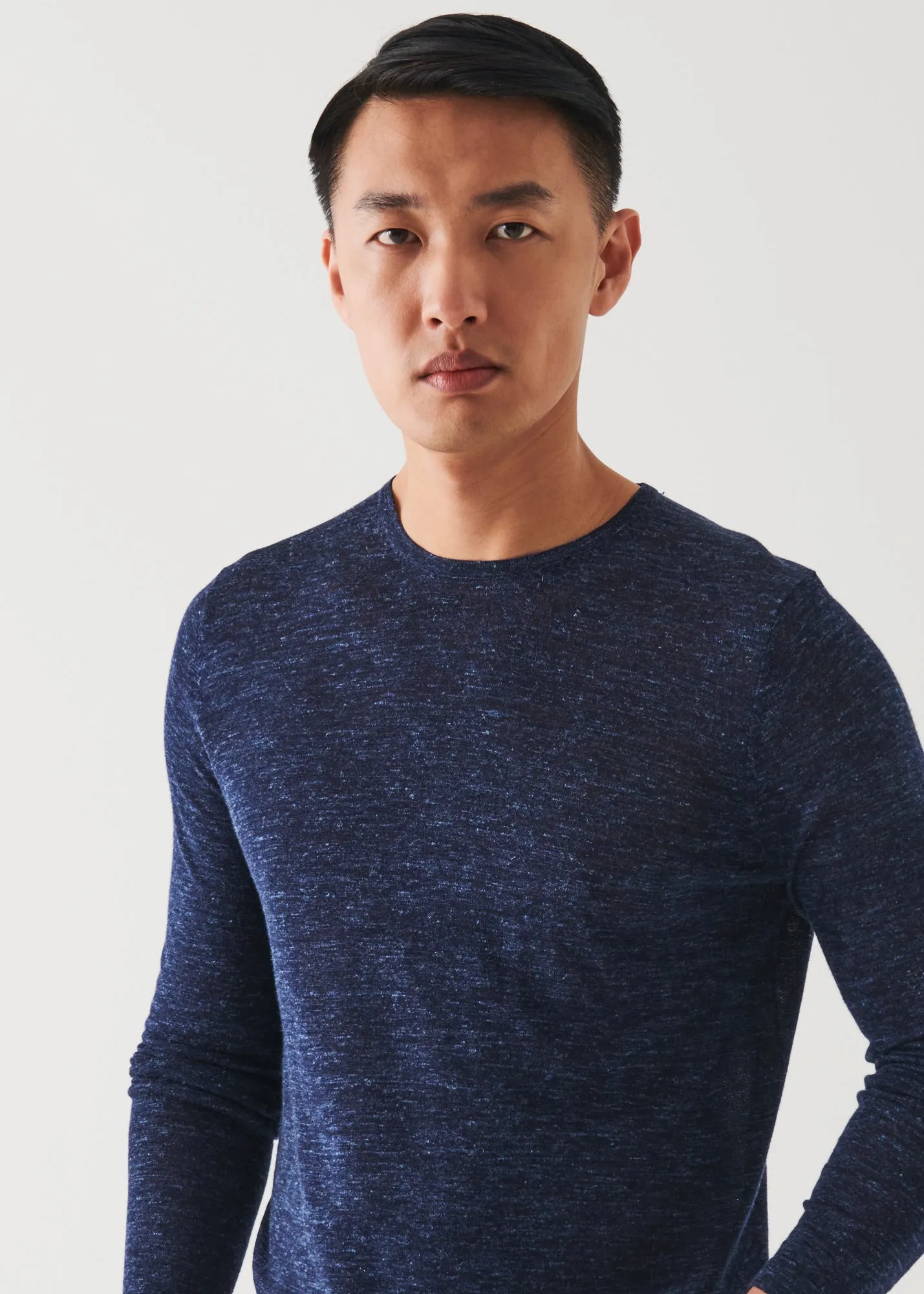 MERINO BLEND CREWNECK SWEATER