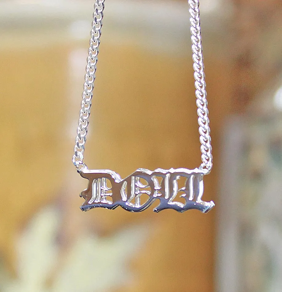 Personalized 3D Gothic Name Necklace-Kourtney/ Khloe/ Kim Kardashian