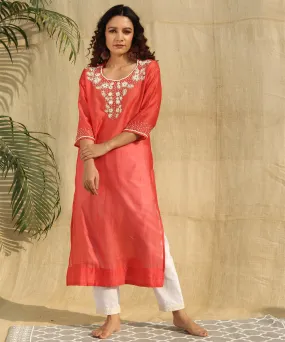 Red hand embroidered chanderi silk kurta set of -2