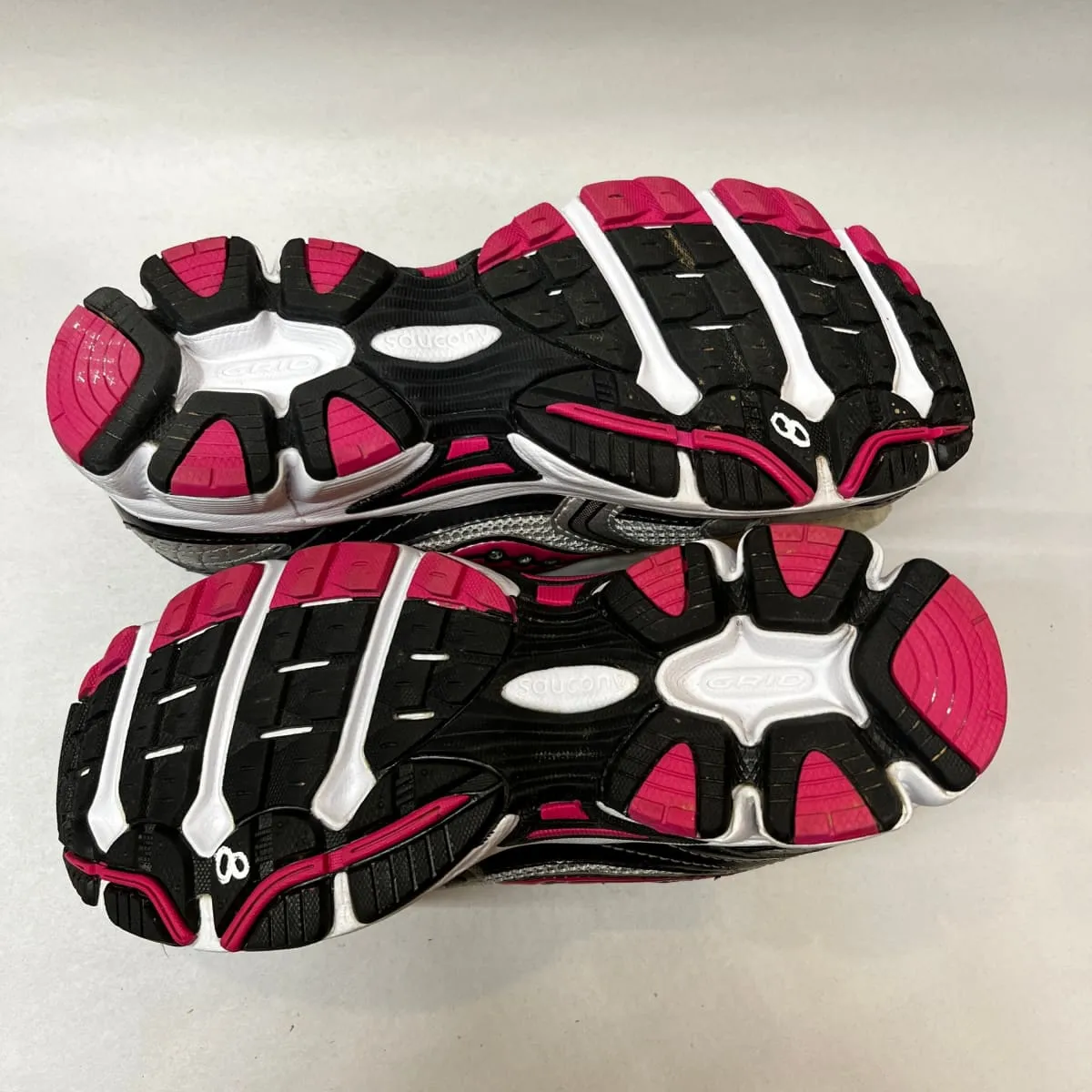 Saucony •Cohesion 5• Running Shoe • Silver/Black/Pink - Preowned