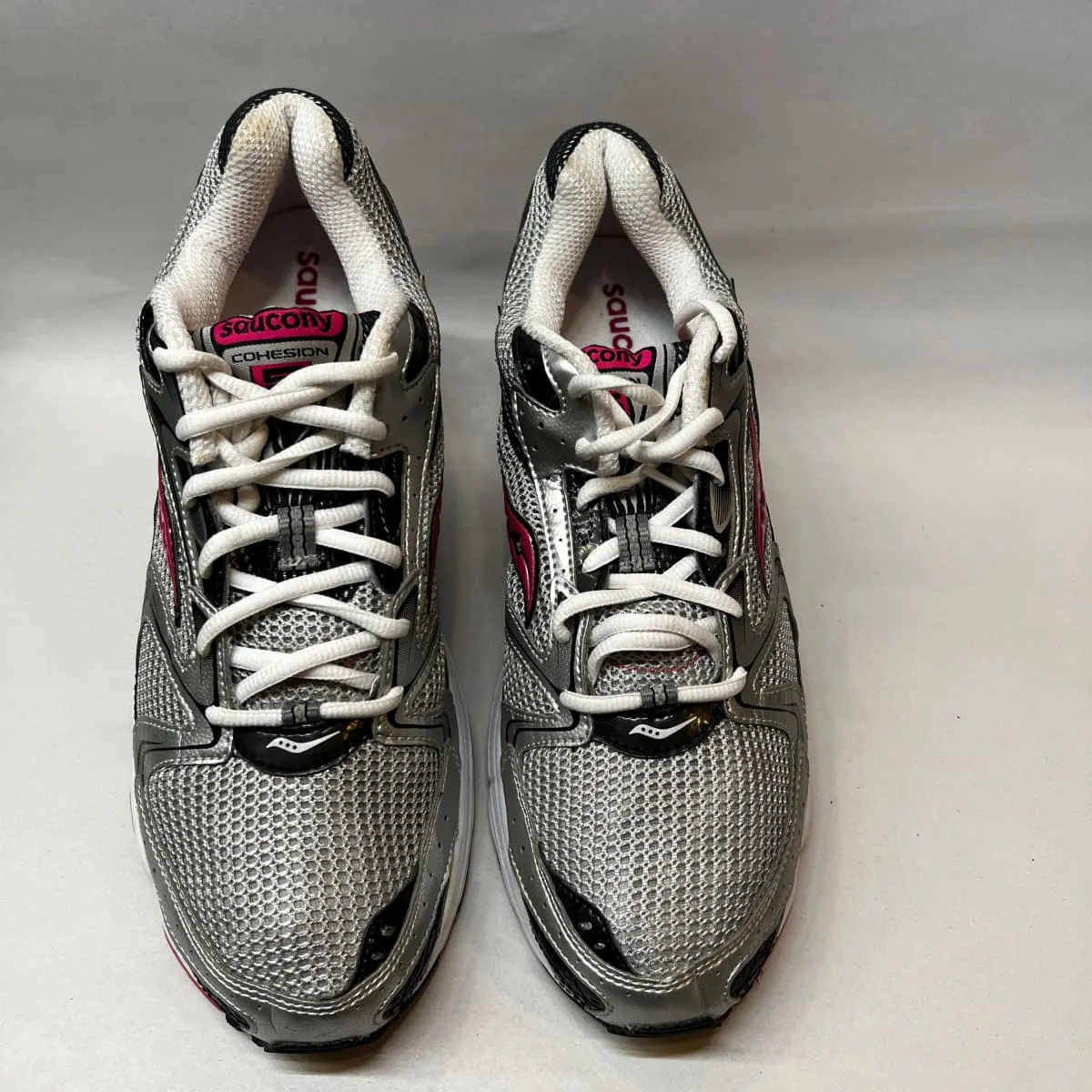 Saucony •Cohesion 5• Running Shoe • Silver/Black/Pink - Preowned